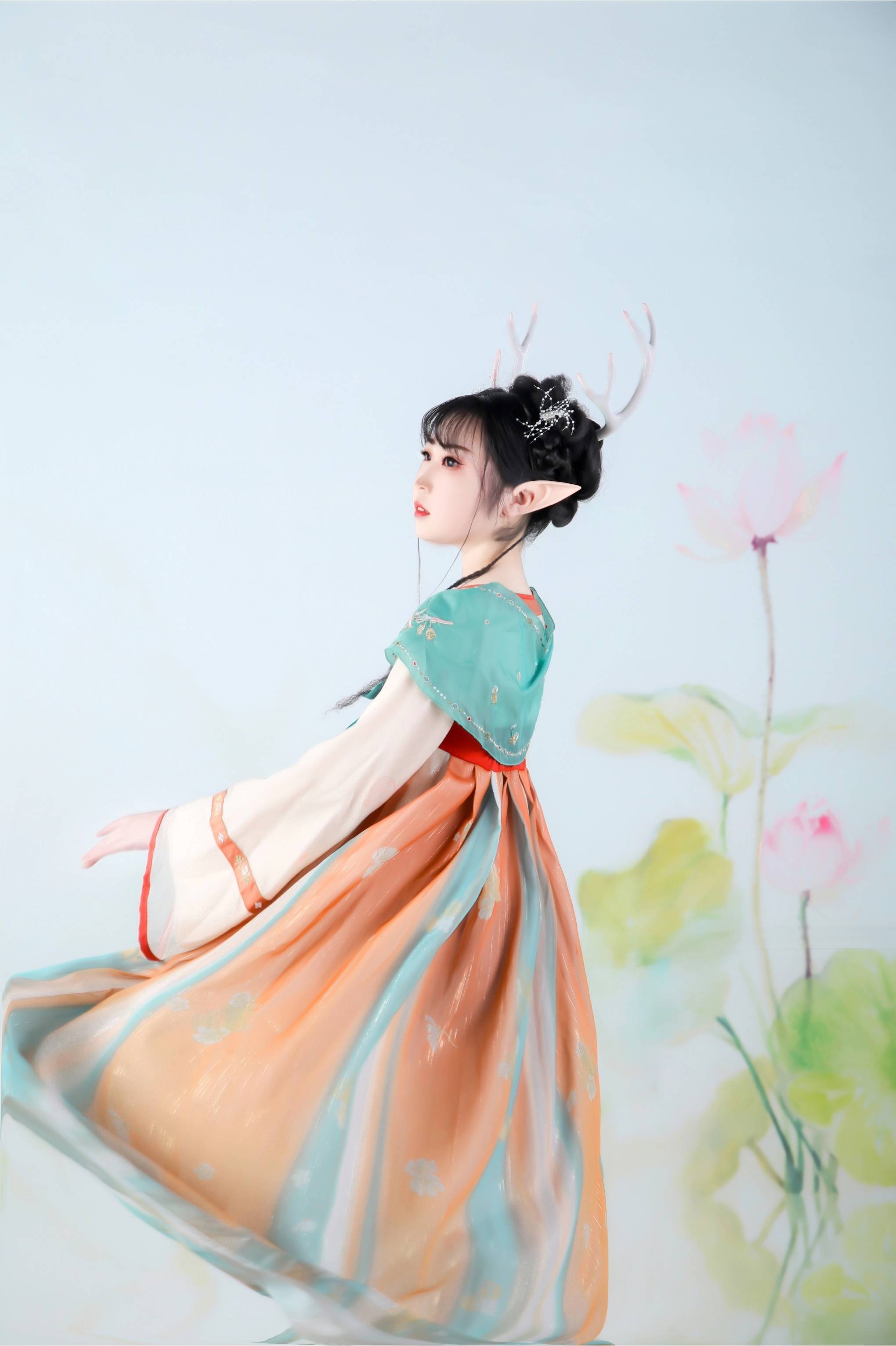 王者荣耀瑶cosplay遇见神鹿cn眠妃珞馨