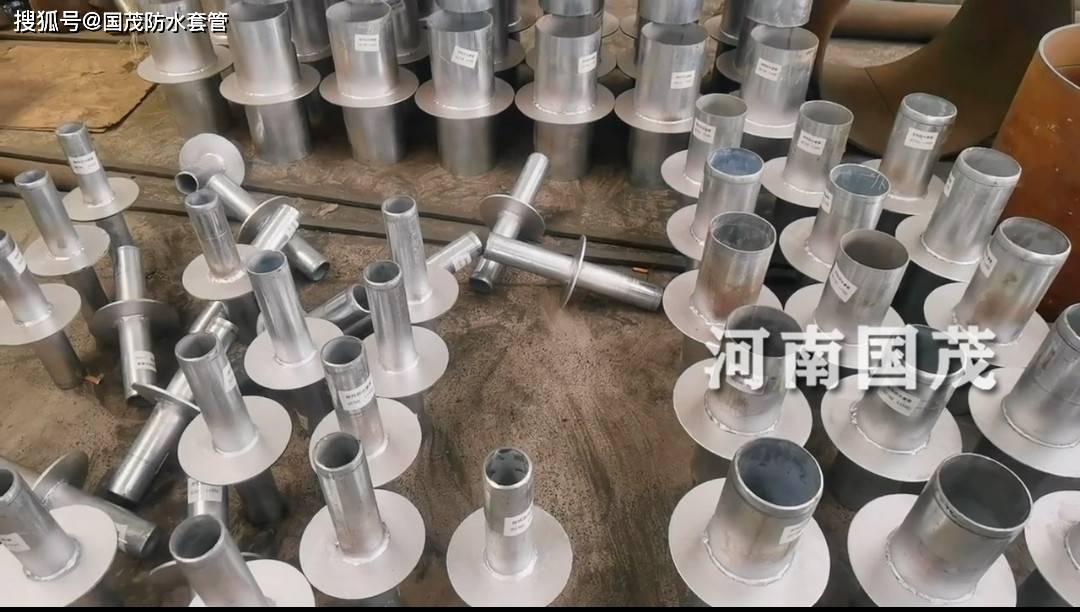 預留預埋是柔性防水套管安裝工程至關重要的一個環節,要配合主體工程