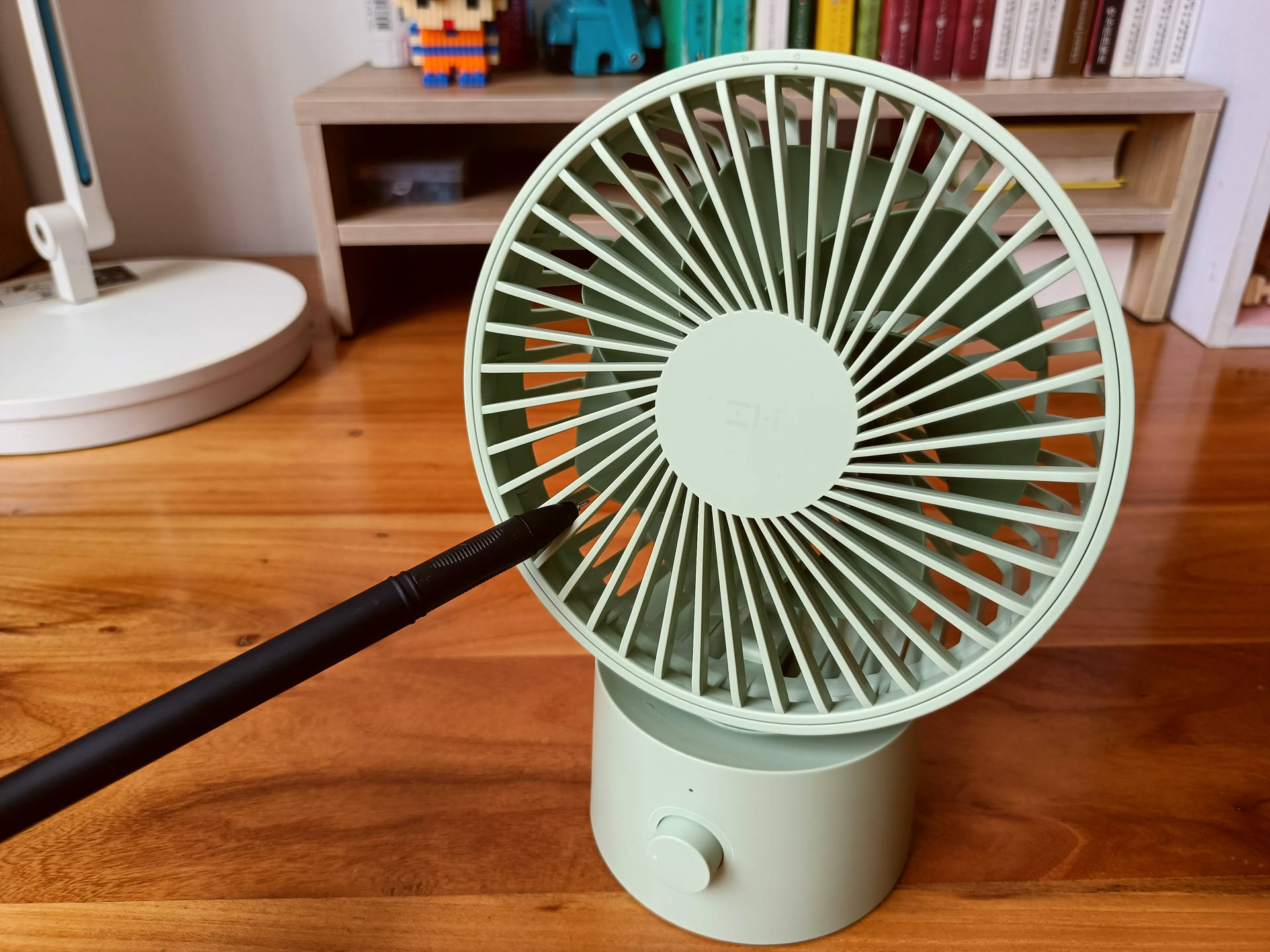 zmi紫米桌面风扇带给你专属小清凉