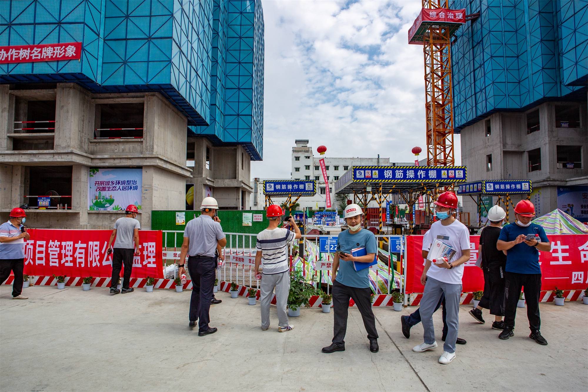 2021年度绵阳建筑施工安全文明标准化建设现场观摩会成功举行_工地
