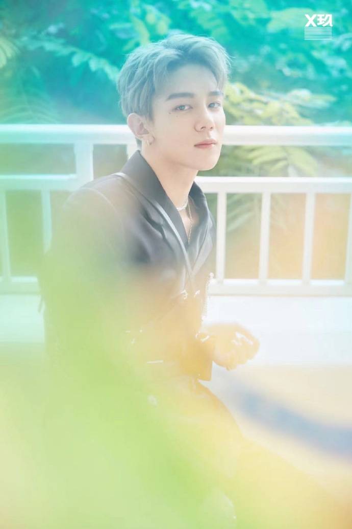 团魂满满!x玖少年团发文迎赵磊夏之光焉栩嘉回归