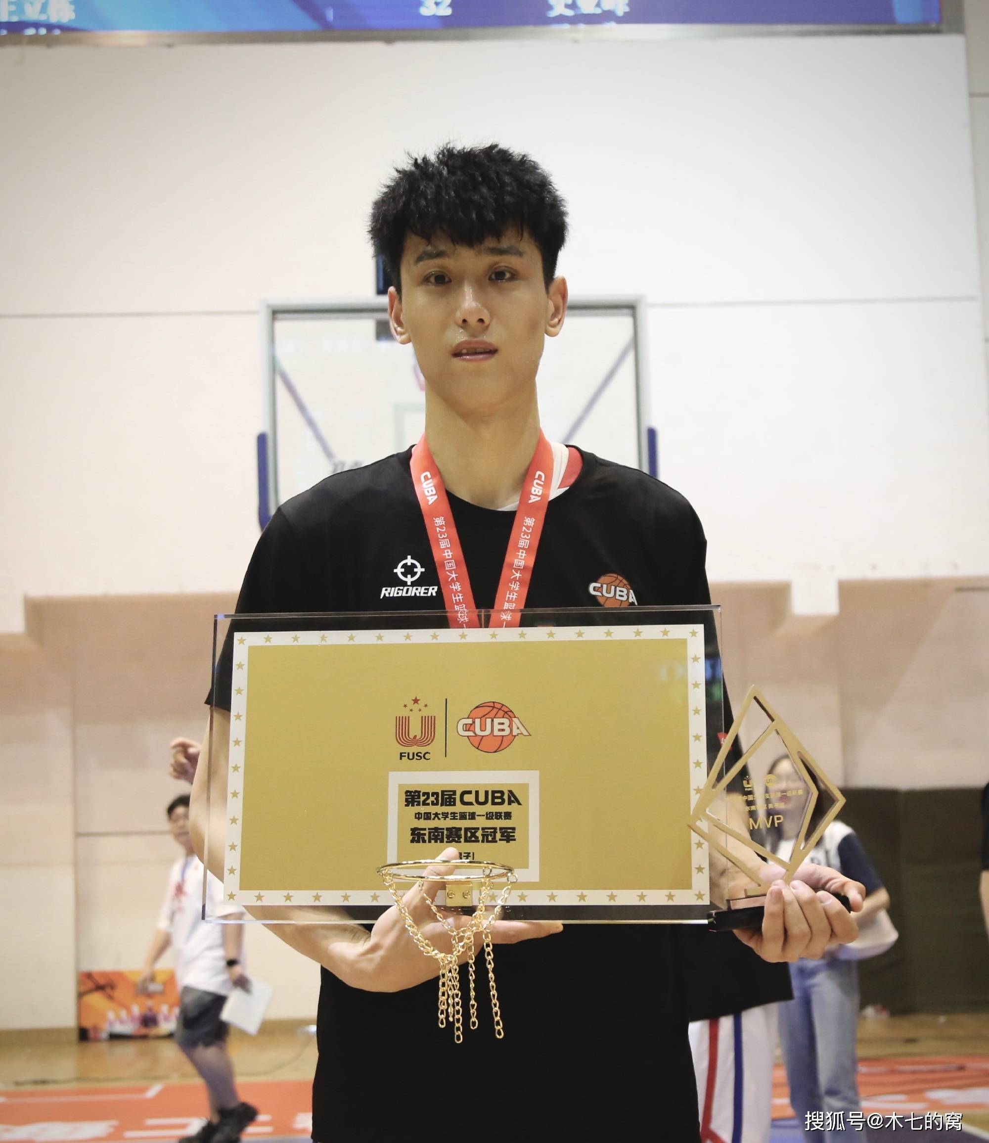 黎伊扬邬挺嘉栾利程cba选秀大学后场篇