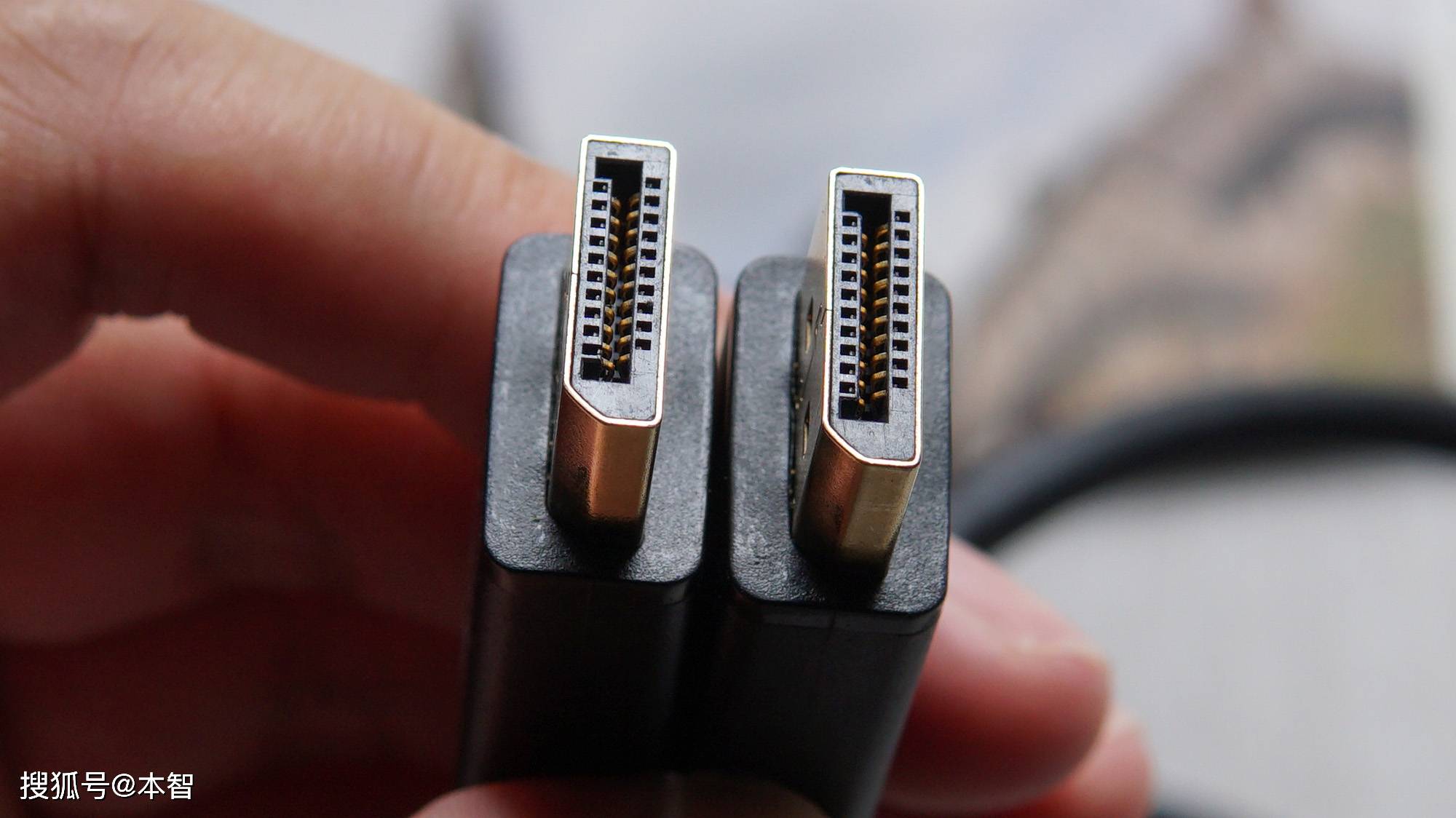 支持4k 144hz和8k 60hz 毕亚兹dp 1.4高清线体验