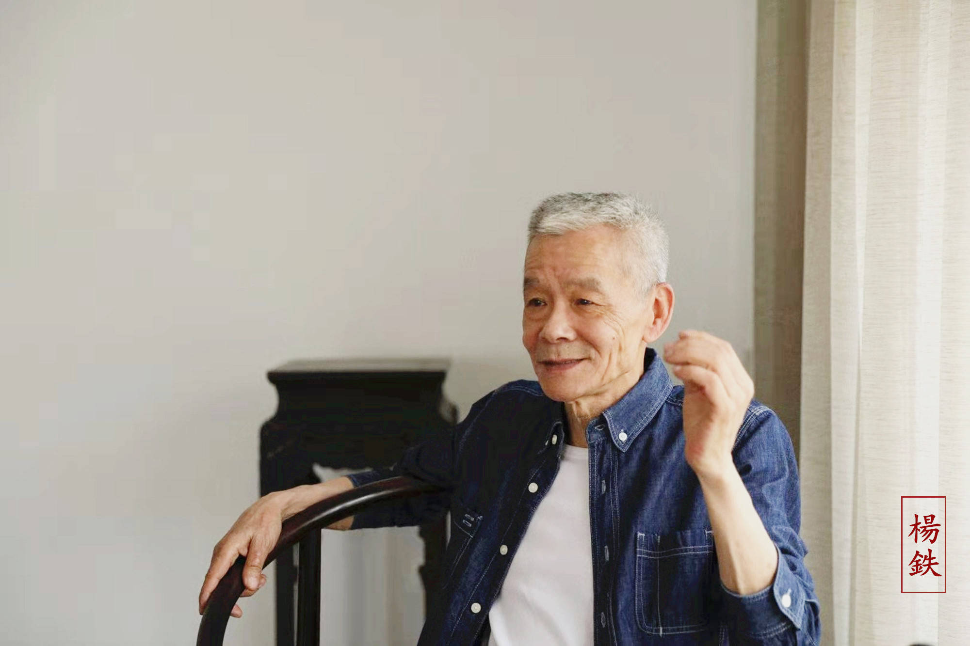 清宮廷款紫檀造办人杨铁先生,对明式家具的发挥!-搜狐大视野-搜狐新闻