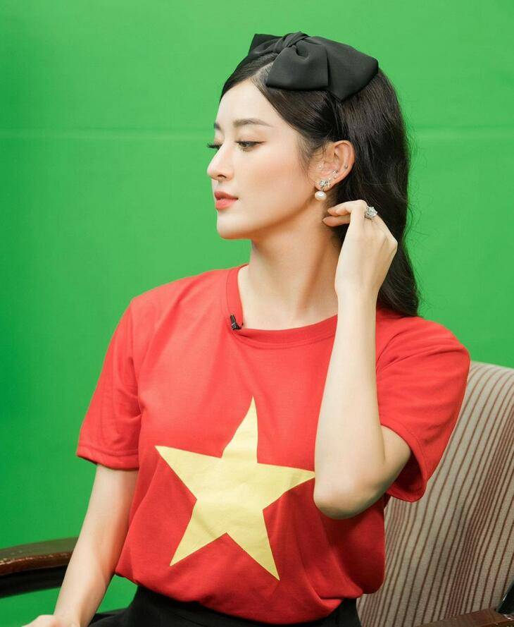 对于越南与中国队两回合比赛,huyen my表达了她的看法:"自从朴先生