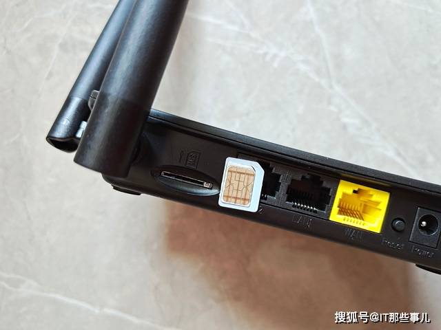 模式|可以插手机卡 能够连宽带 翼联4G无线路由器深度体验