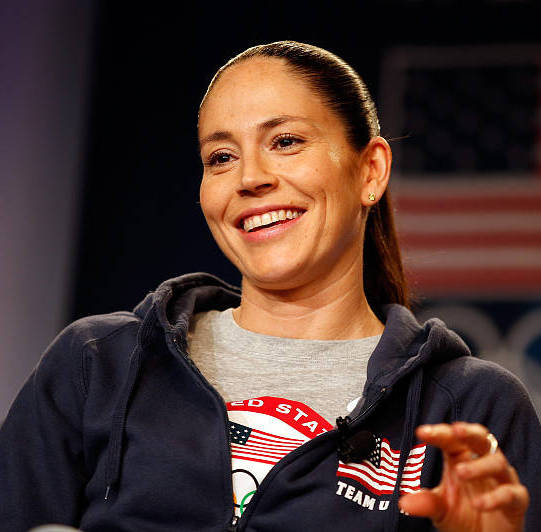 美国代表团旗手定了! 女篮五届元老伯德 棒球选手