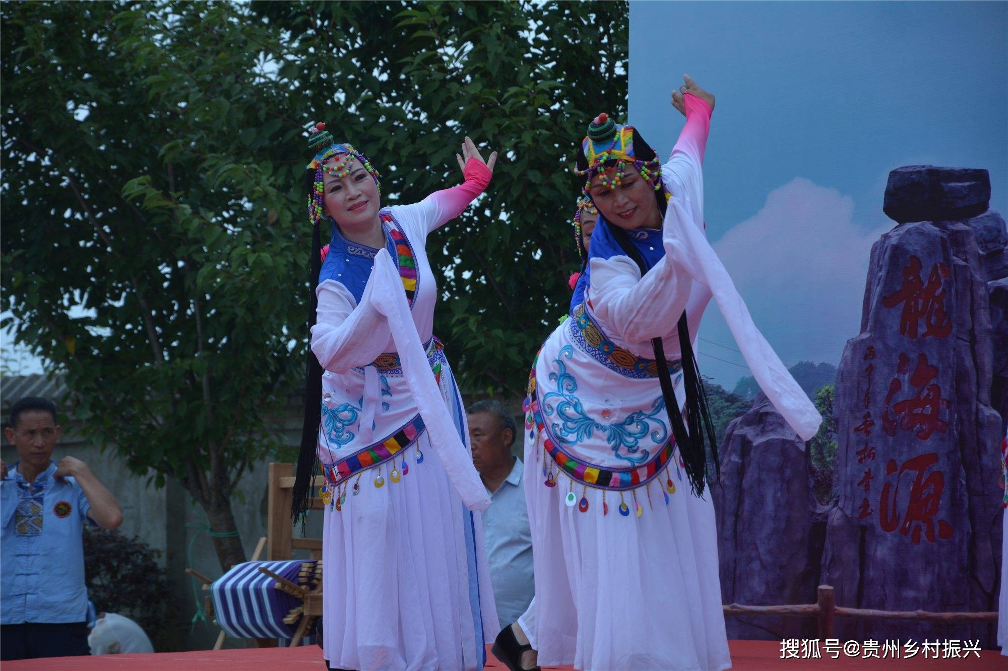 少数民族舞蹈完整版视频 c48f5925fe0f402eb780c47c5162b128.jpeg