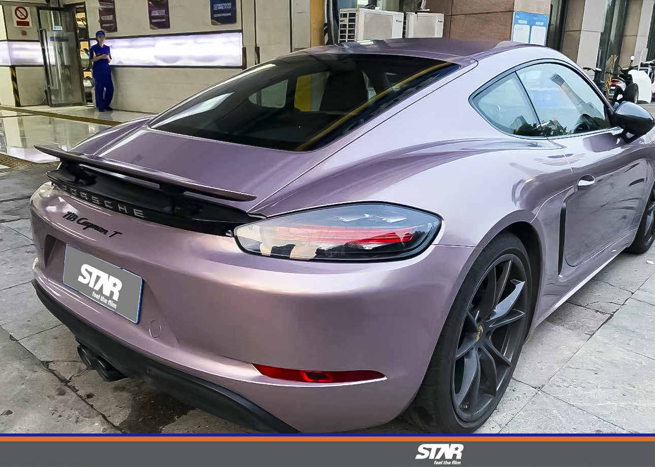 保时捷718改色膜冰梅粉白富美又有新选择