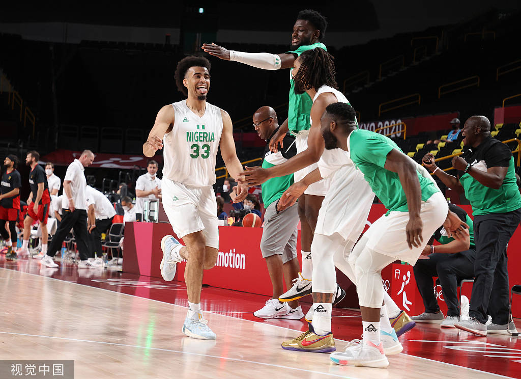 在今天结束的一场奥运会男篮小组赛b组的比赛中,尼日利亚队以92-99不