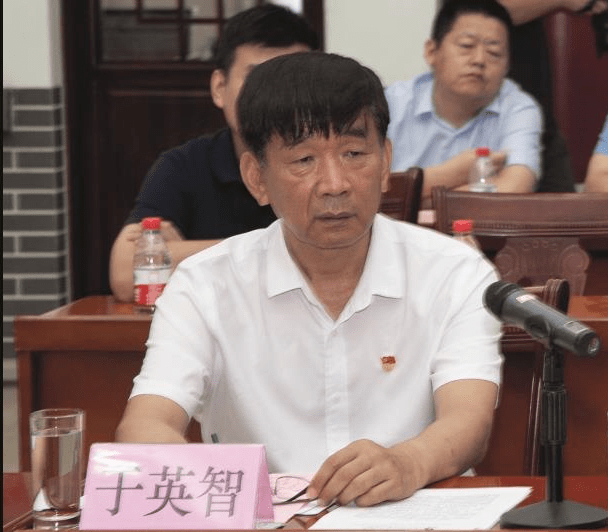 区)党工委副书记,管委会主任乔日升向与会的各位专家的到来感谢欢迎