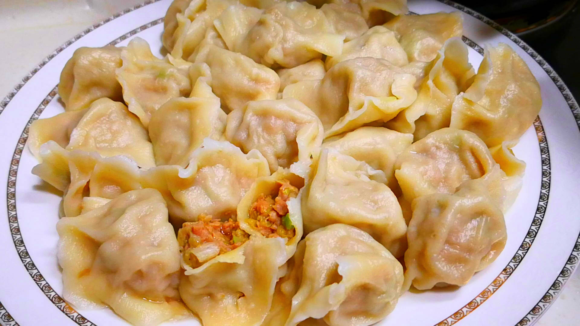 煎饺子怎样和面 937d201bae3840529d2dd5639e33b752.jpeg
