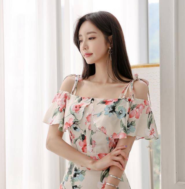 曲线美|孙允珠韩版夏日水墨艳丽印花图案修身抹肩吊带及膝连衣裙网拍