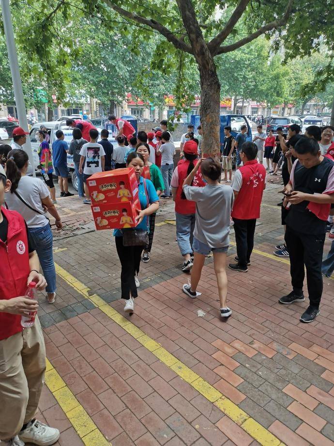 有情|洪水无情人有情|郑州市金水区萌昇幼儿园齐心协力救灾