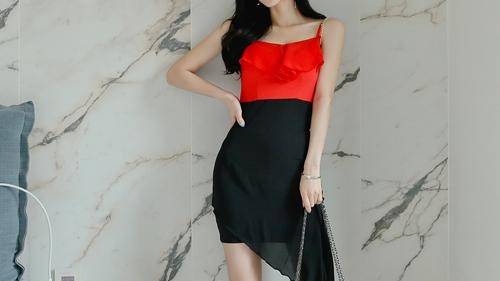 曲线美|韩国模特孙允珠韩版红黑双色修身包臀侧裙摆吊肩连衣裙网拍