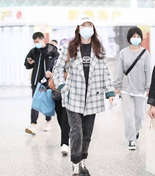 女儿|玲花一家太美满了，虽然穿得朴素却藏不住幸福感，6岁女儿真活泼