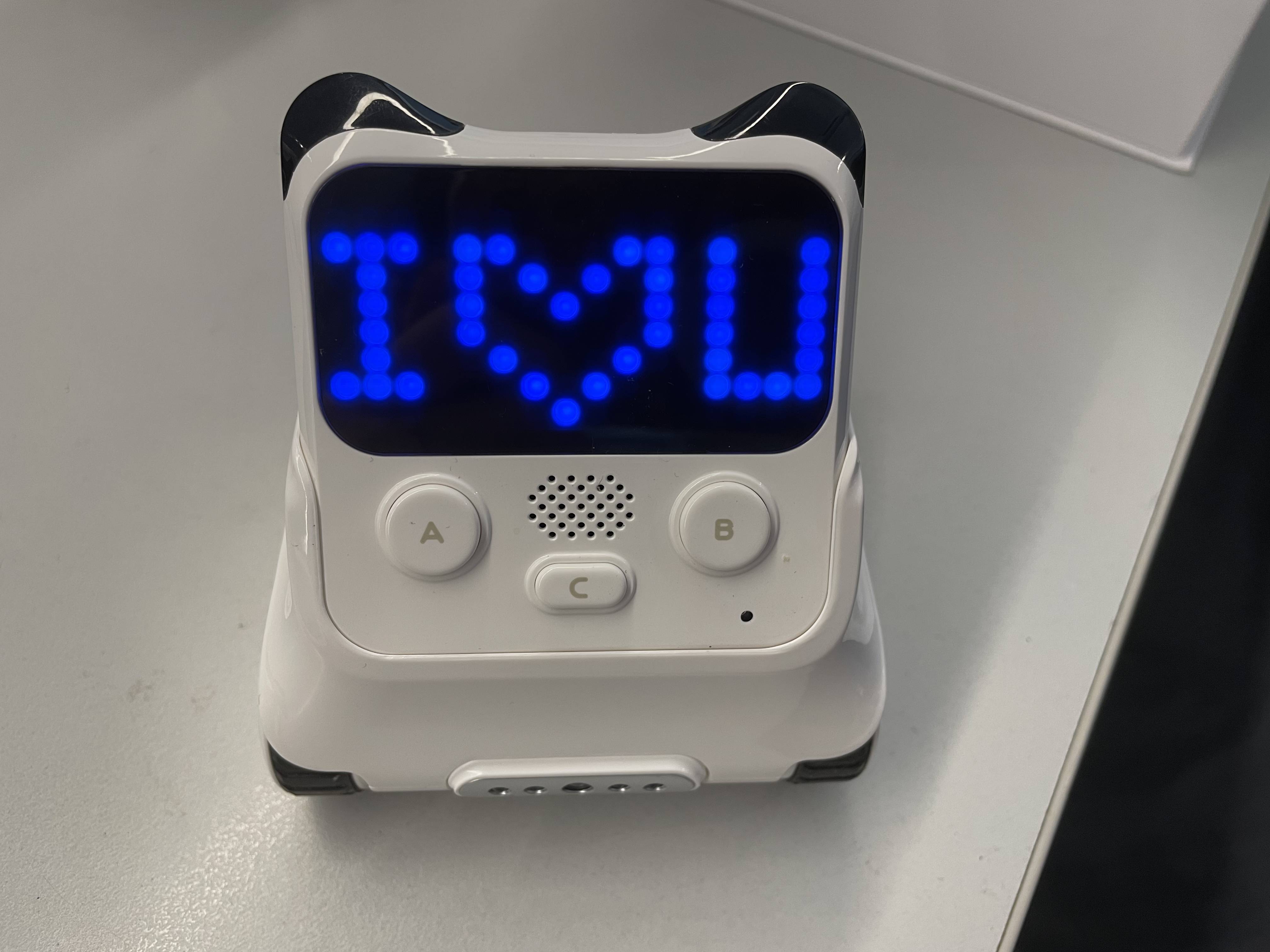 培养逻辑思维的儿童编程机器人机器熊猫makeblock程小奔