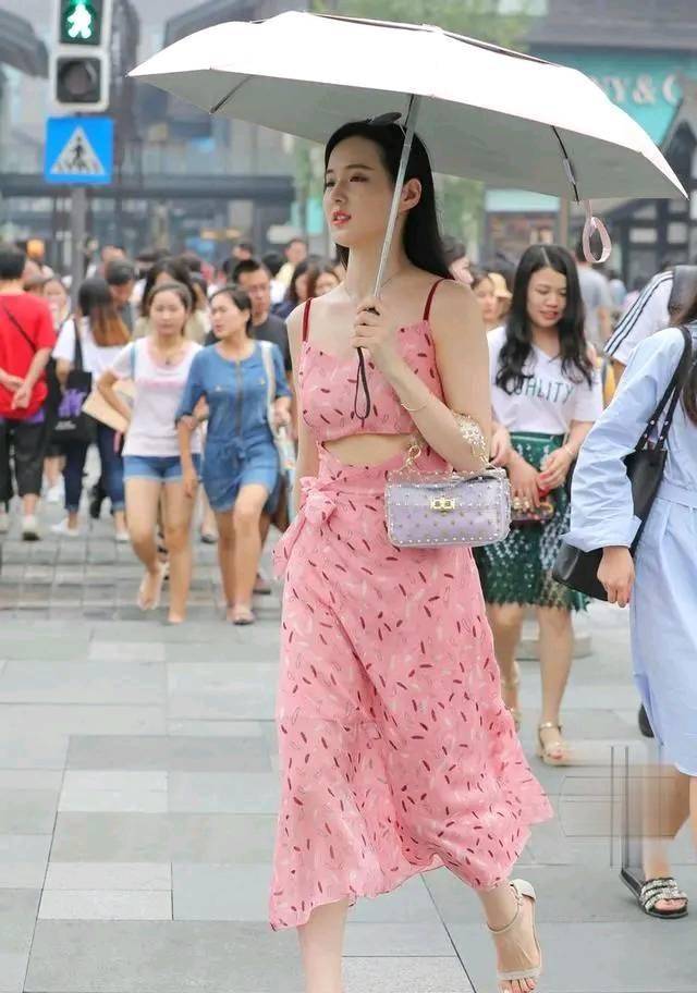 设计|学会扬长避短的穿搭技巧,让你穿出即雅致又有韵味的美感