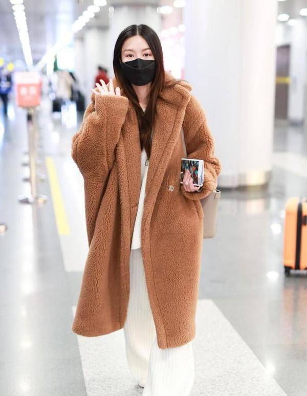 毛衣|文咏珊虽然刚30出头,但气质一般人真比不了,白皙肤色太高级