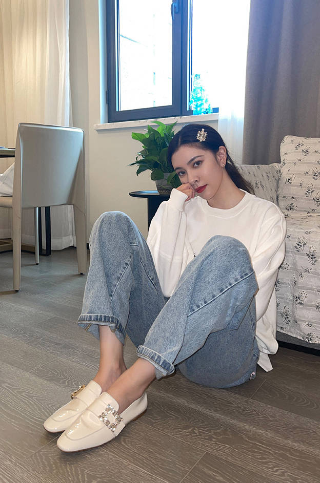 脚踝|江苏五龙——女明星们钟爱的百搭单品乐福鞋,看看谁搭配的更好看?