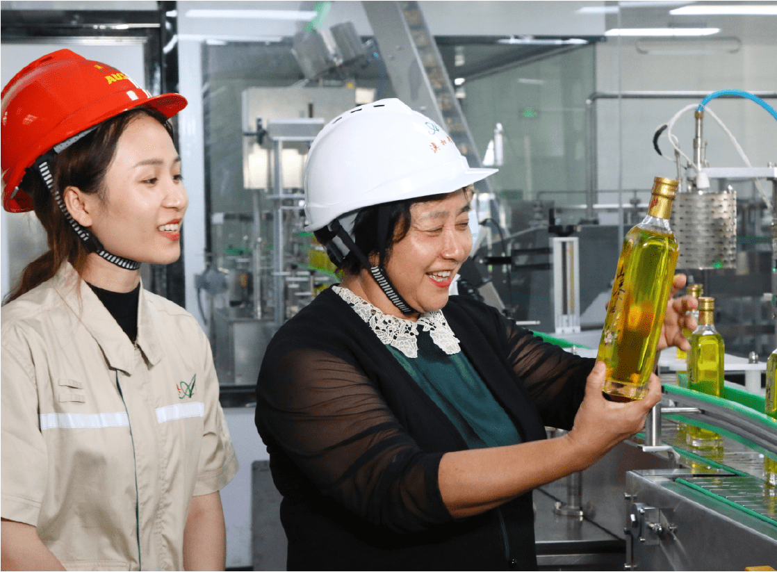 企业家专访澳斯卡粮油董事长张慧忘记性别忘记年龄争做中国好粮油