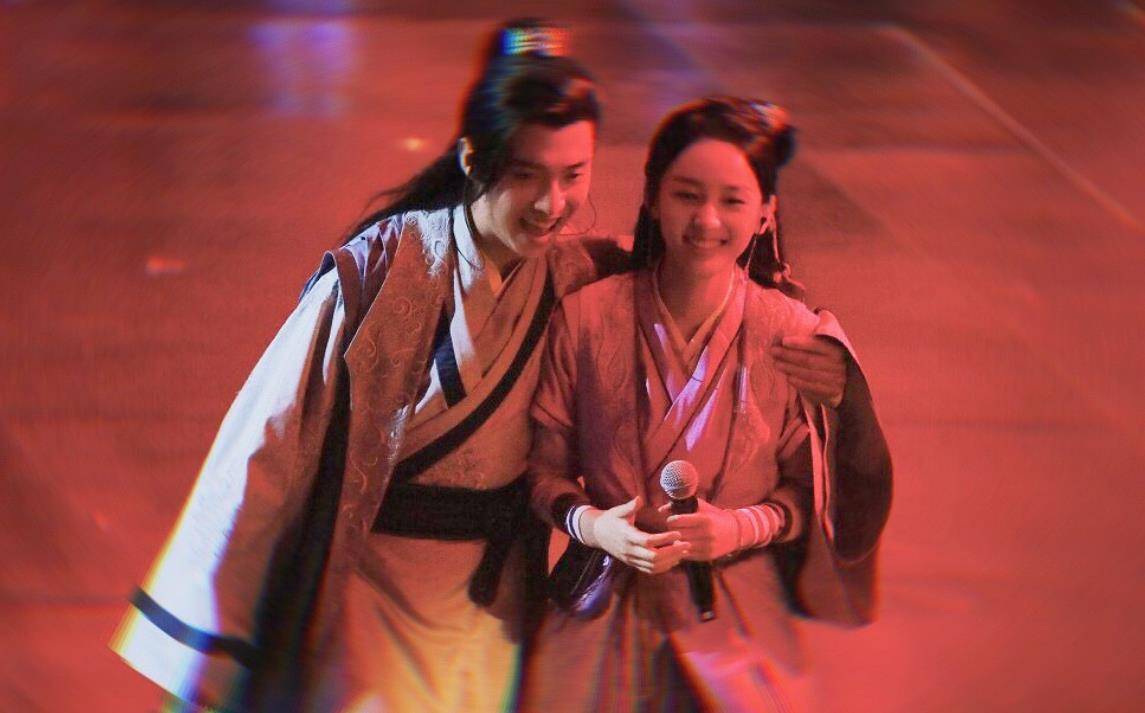 磕到了!周也马闻远七夕心动大片 甜蜜对视太搭了