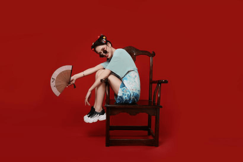 审美|人类高质量女性疯了？为什么喜欢这样的“蠢鞋”