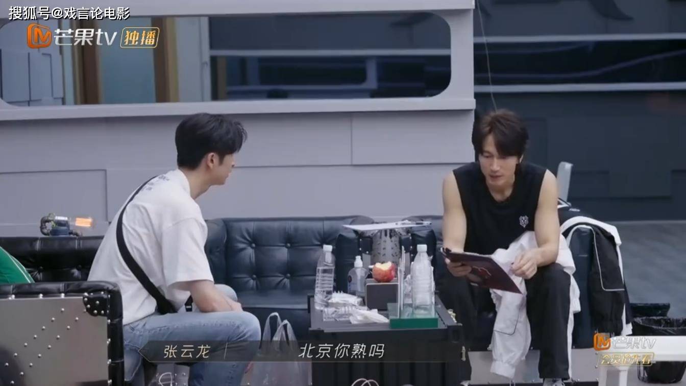 舞台|《披荆斩棘的哥哥》情怀满满，初舞台燃炸全场，勾起无数观众回忆