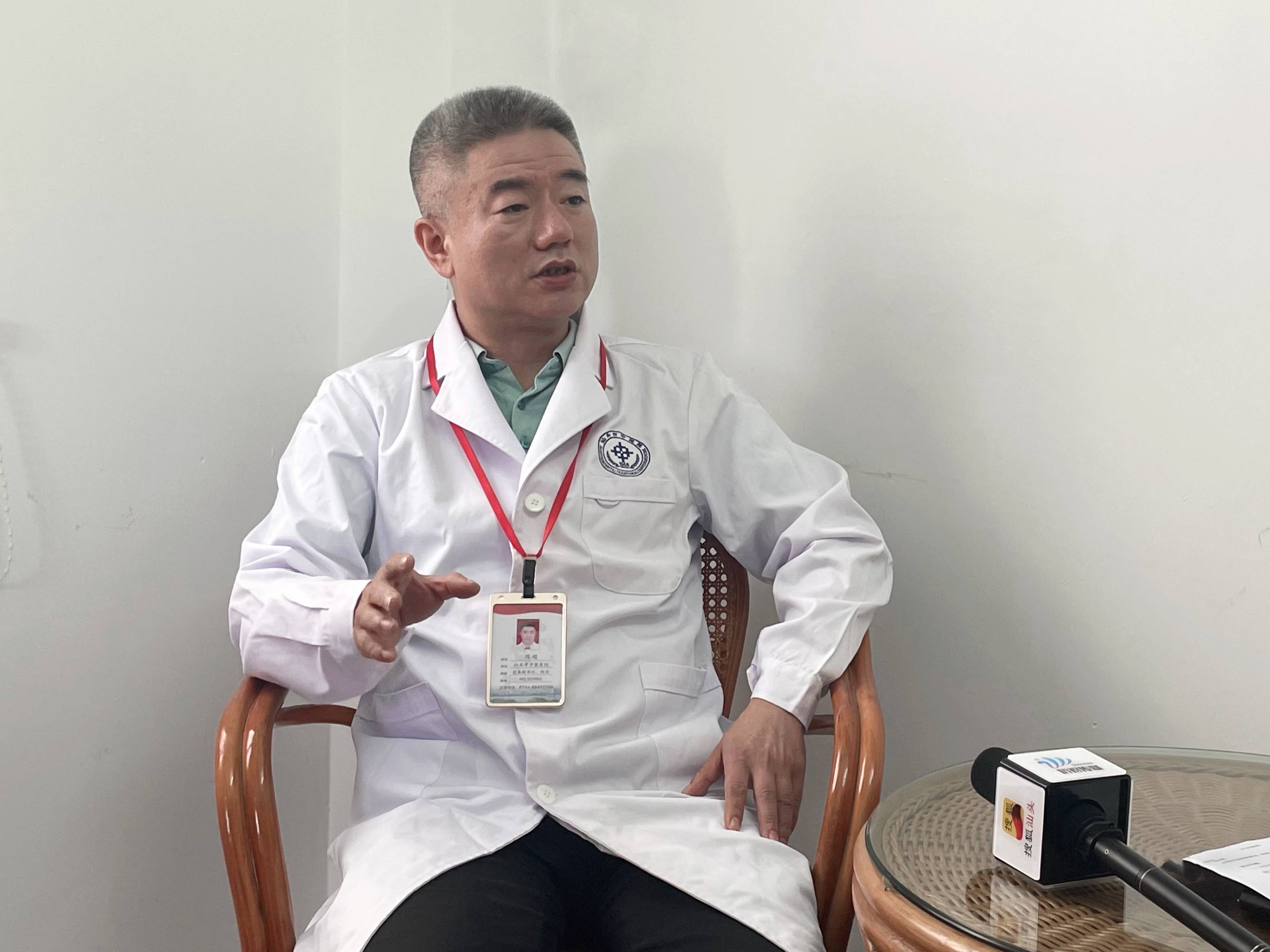 汕头市中医医院院长陈超依托新院,开展中医药的传播,传承,教育工作