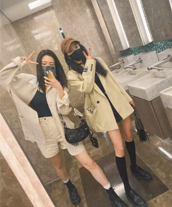 和魏大勋分手?杨幂七夕与闺蜜逛街大长腿性感抢镜