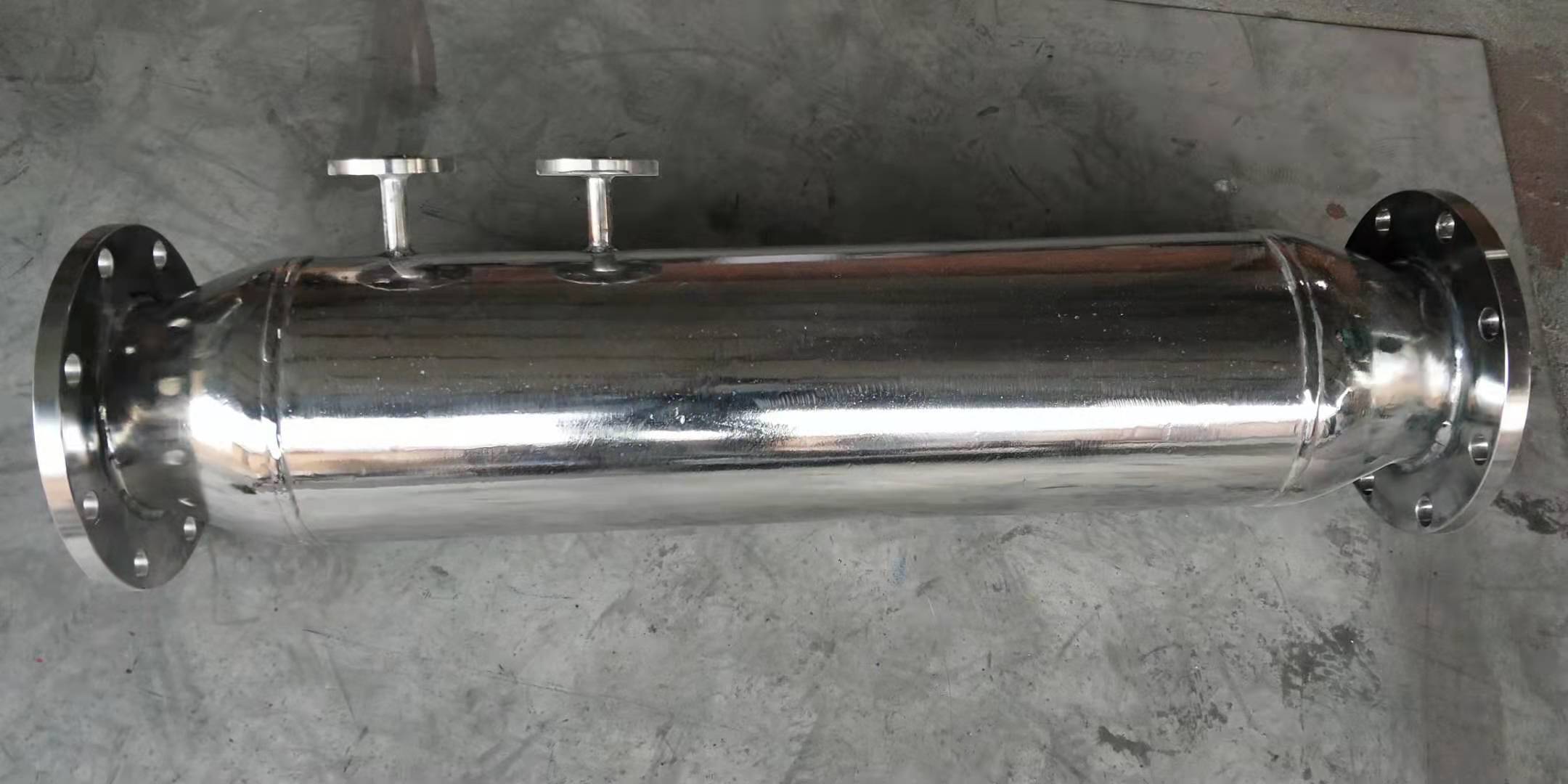 管道混合器(管式静态混合器),是净水厂,污水厂及工业用水,废水处理