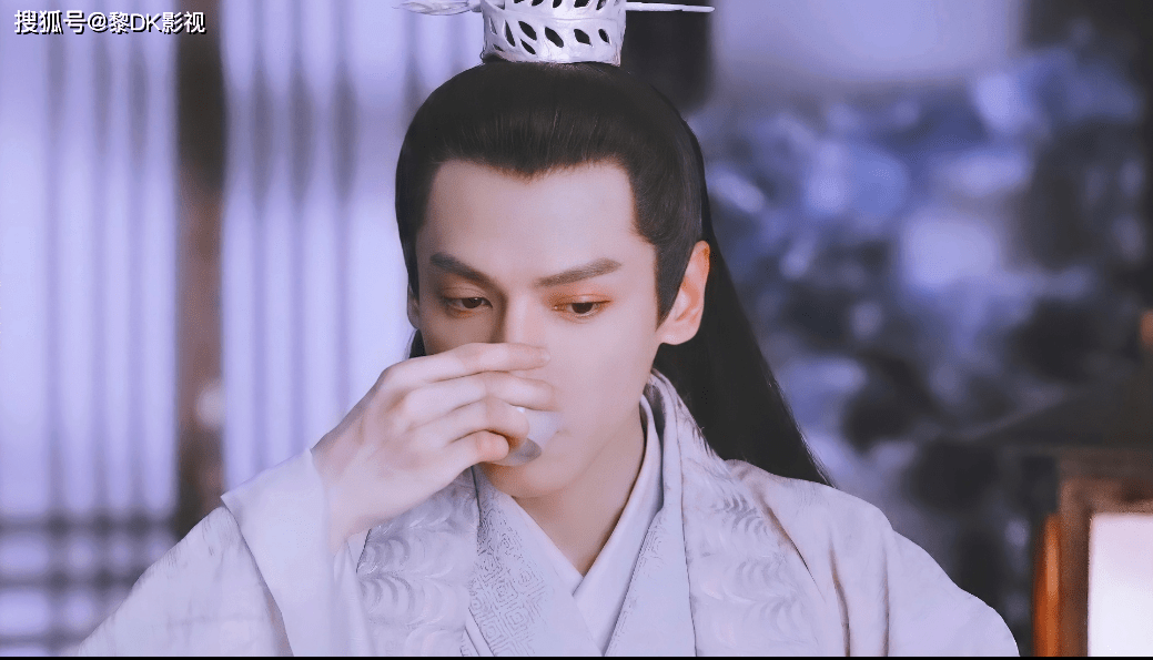 角色|盘点那些罗云熙饰演的角色，润玉最帅周小山最能打