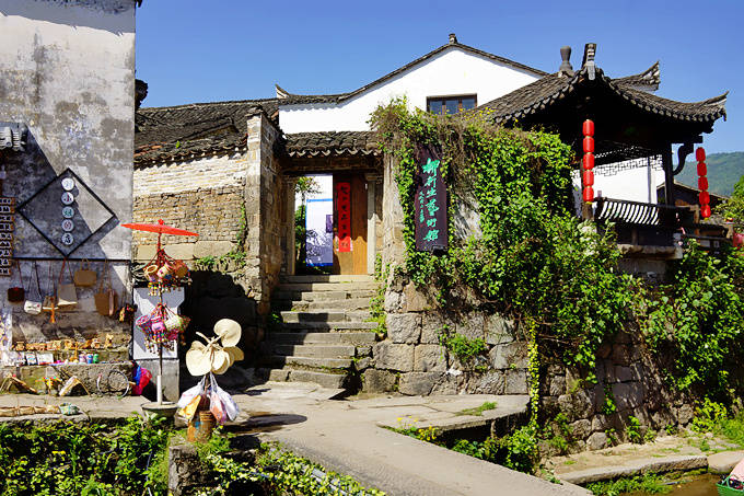 查济古村落保存完整的明清古建筑群_查村