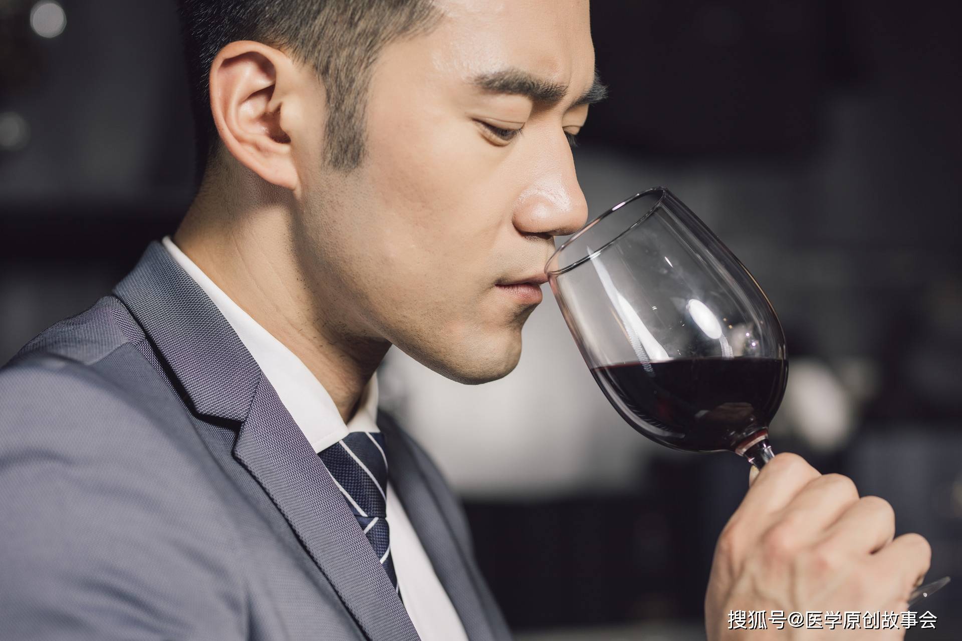 免疫力|肝癌的元凶终于找到了,医生忠告,想长寿,晨起三不要,晚上三坚持