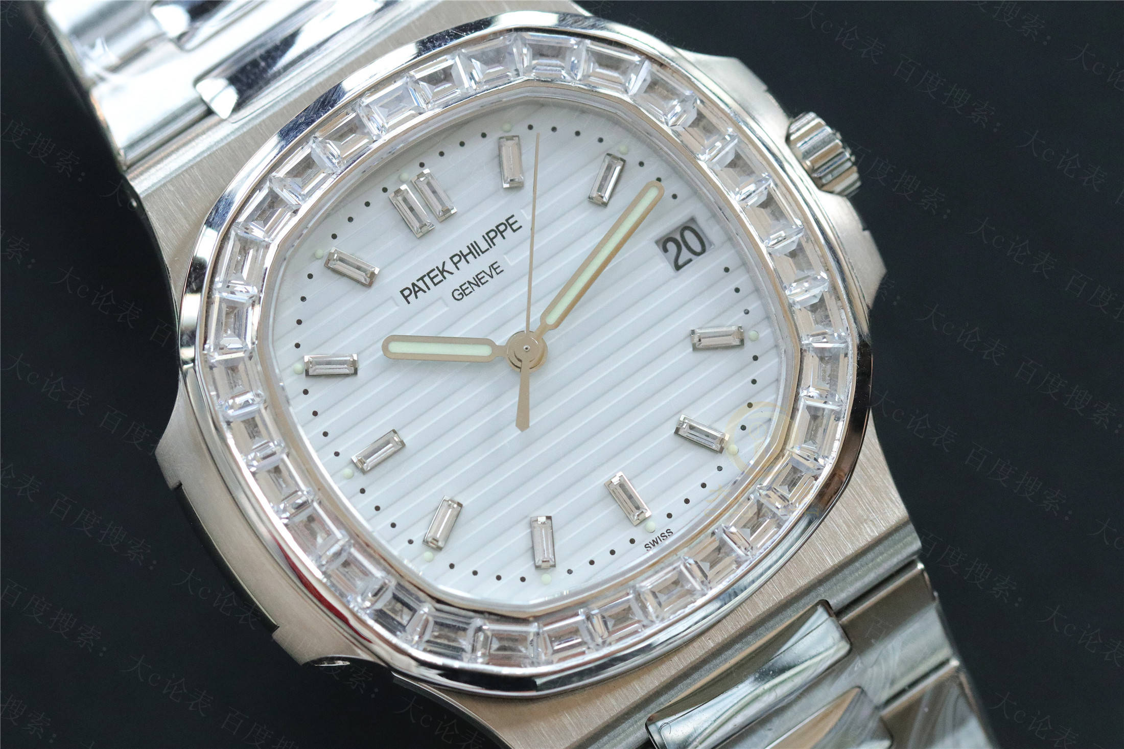 ��c�۱�:�ٴ�����������,���װ��ĸ�̲ʱ�Ȧ��