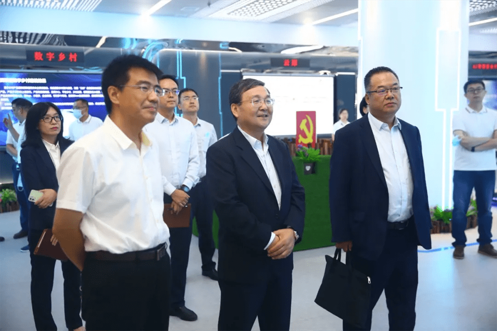 陈继秋与华夏银行西安分行杨建彬共话数字金融