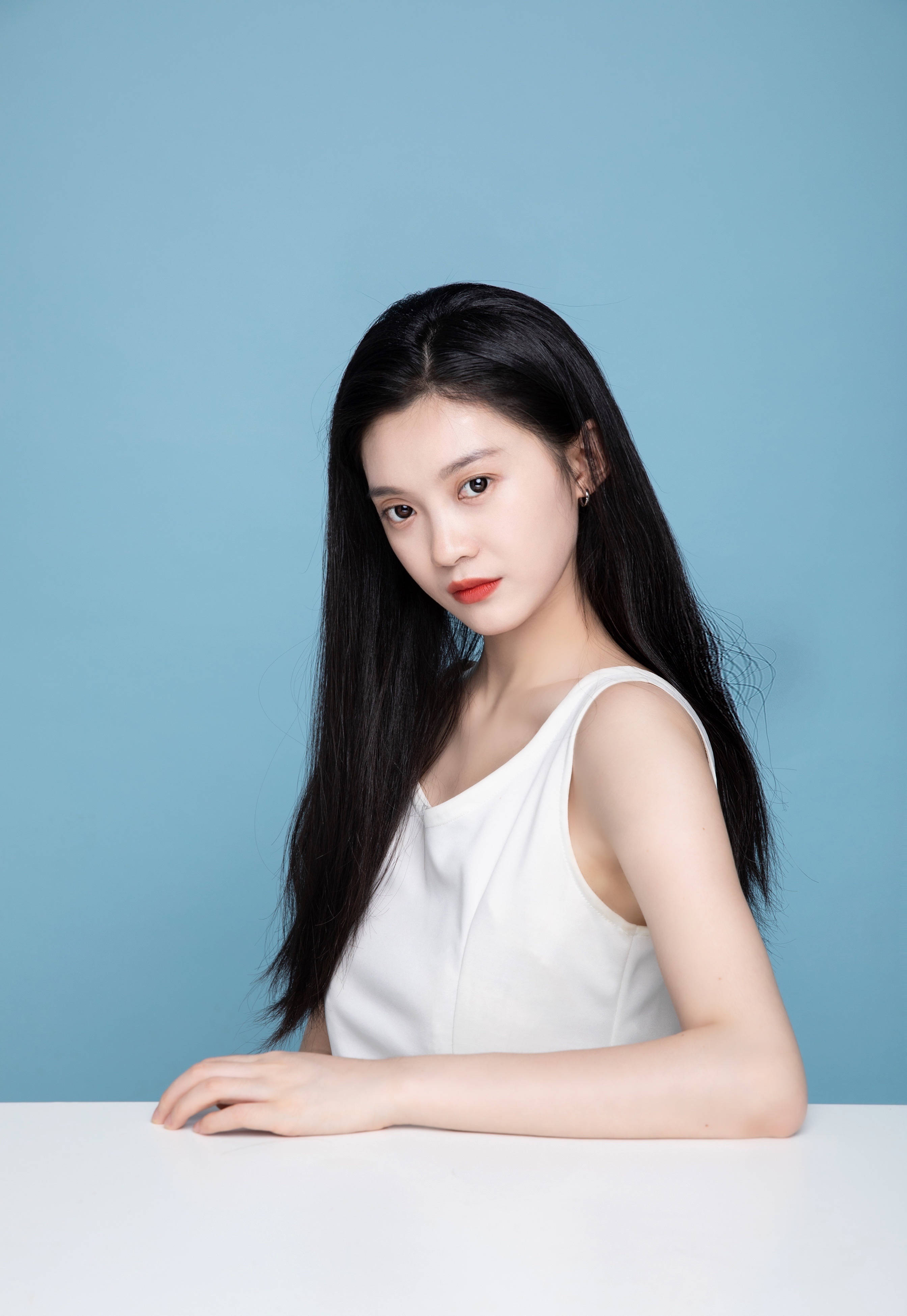 素色个人写真大片纯净唯美简单又高级