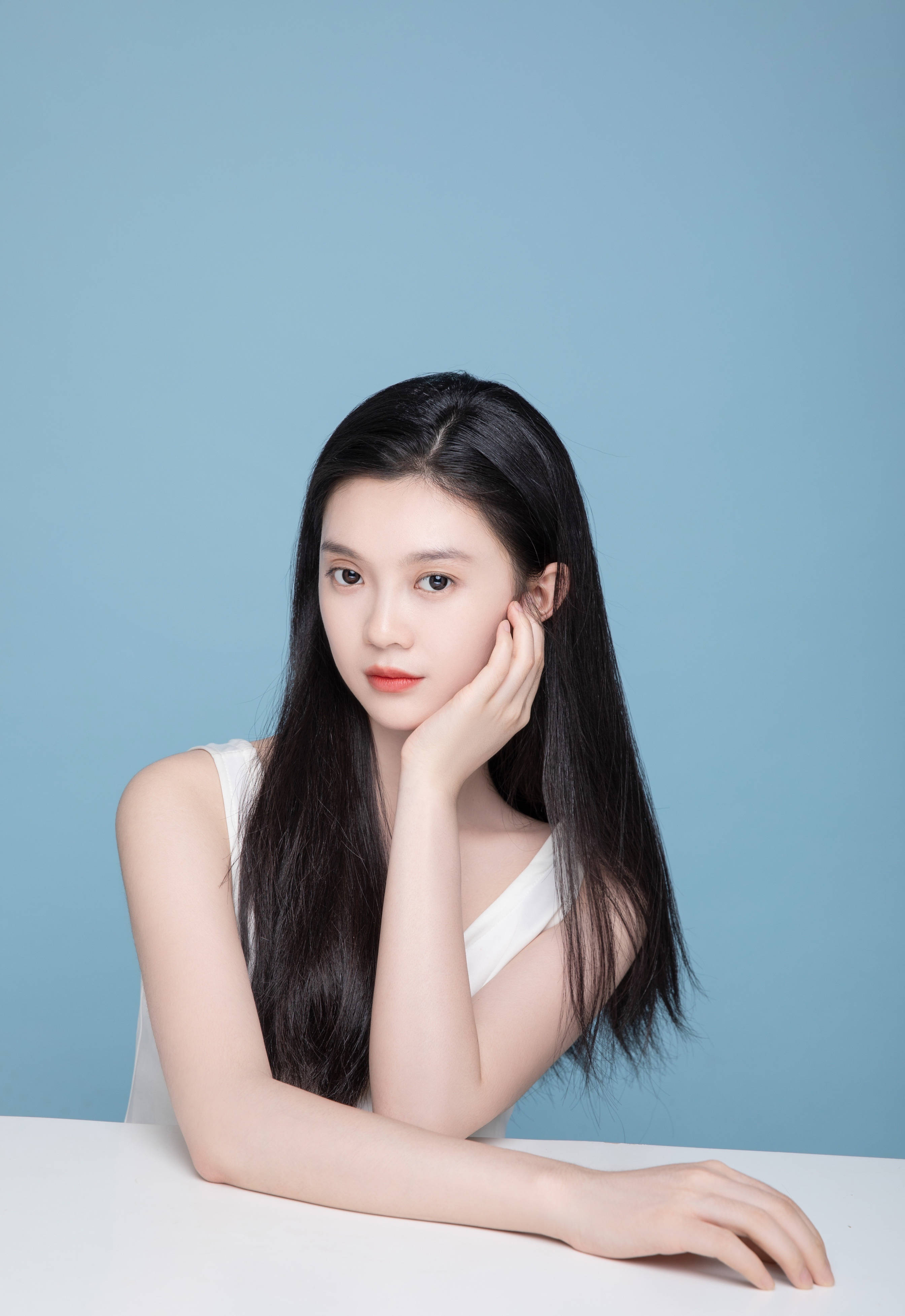 素色个人写真大片纯净唯美简单又高级