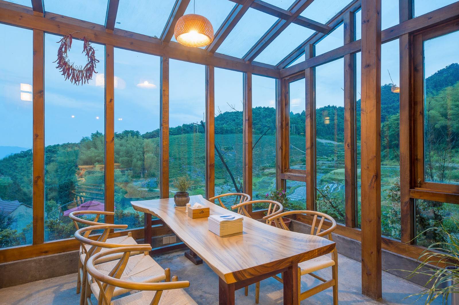 花筑向往的民宿开播登上携程直播美宿榜top1