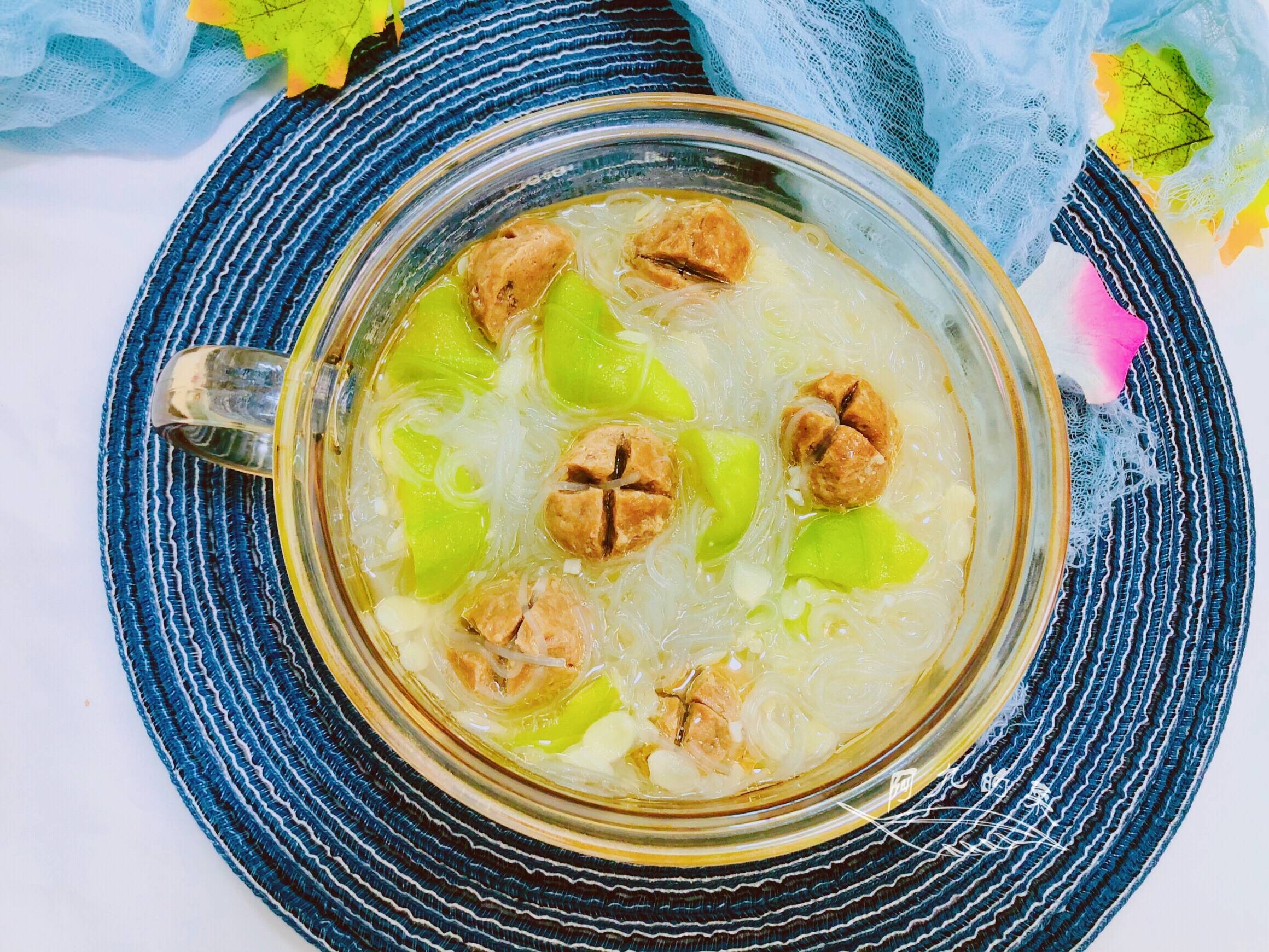 原创秋天最爱这懒人菜,煮一煮十分钟出锅,鲜美的流口水,好吃不上火