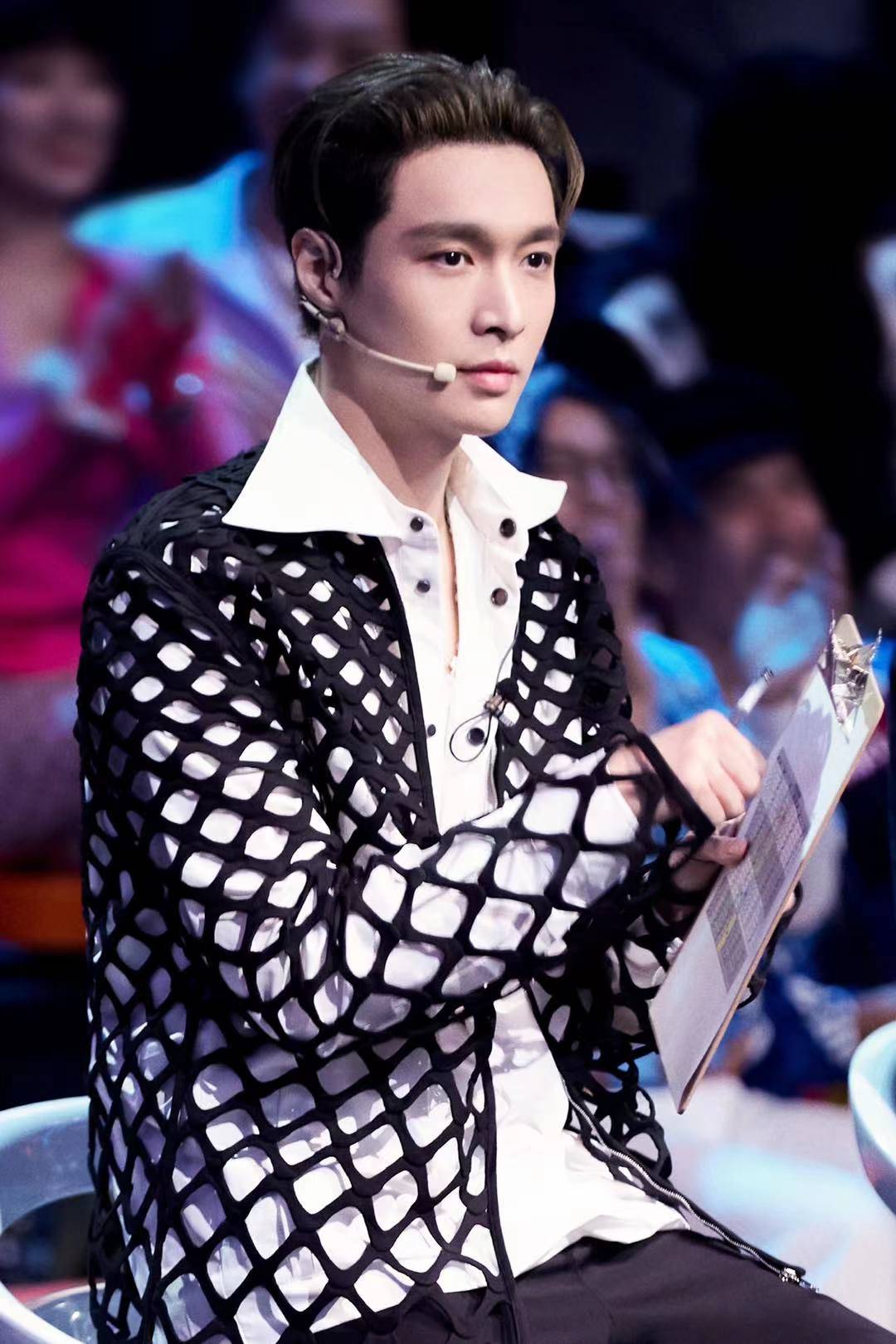 私下里|张艺兴《这就是街舞4》跨国融合战 与舞者现场表演freestyle