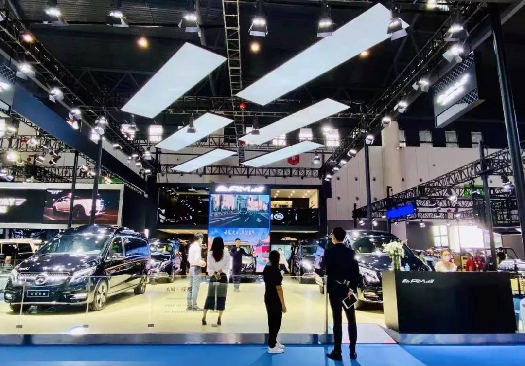 成都车展|奔驰商务车汽车火爆热销