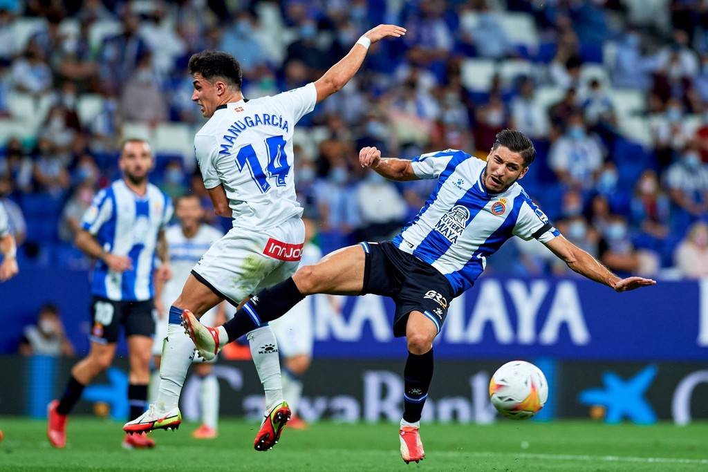 皇家西班牙人足球俱乐部是一家位于西班牙加泰罗尼亚自治区巴塞罗那