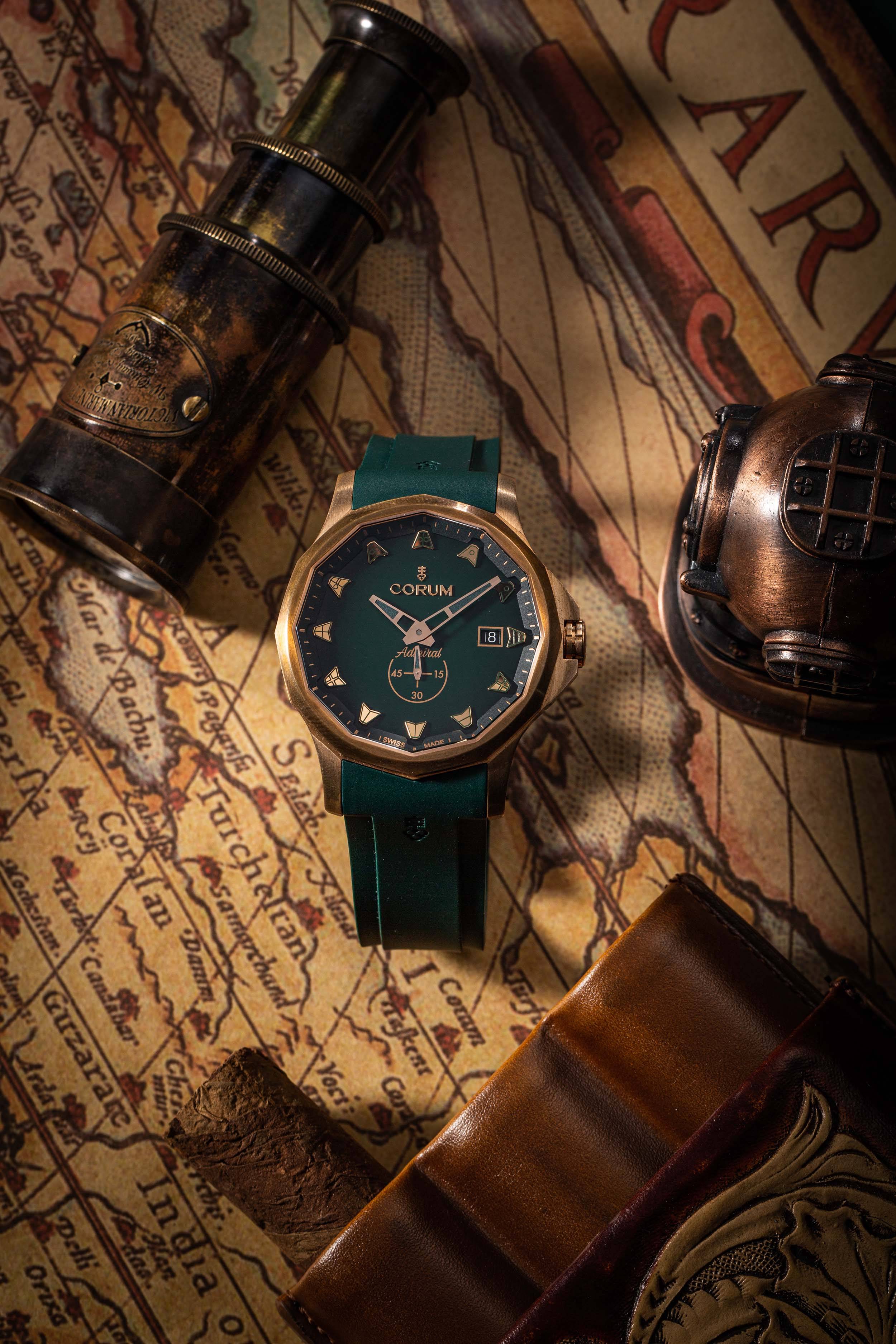 蓝绿双色青铜表corum昆仑表向古老船统致敬