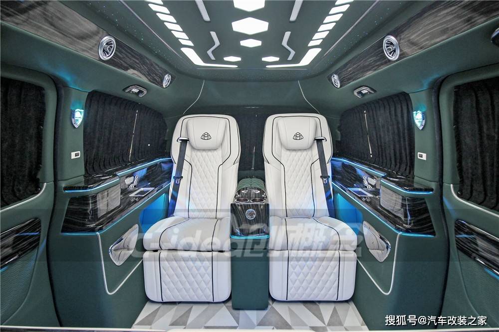 改装威霆全隔断内饰 夏日清新出行 也能拥有私人空间_搜狐汽车_搜狐网