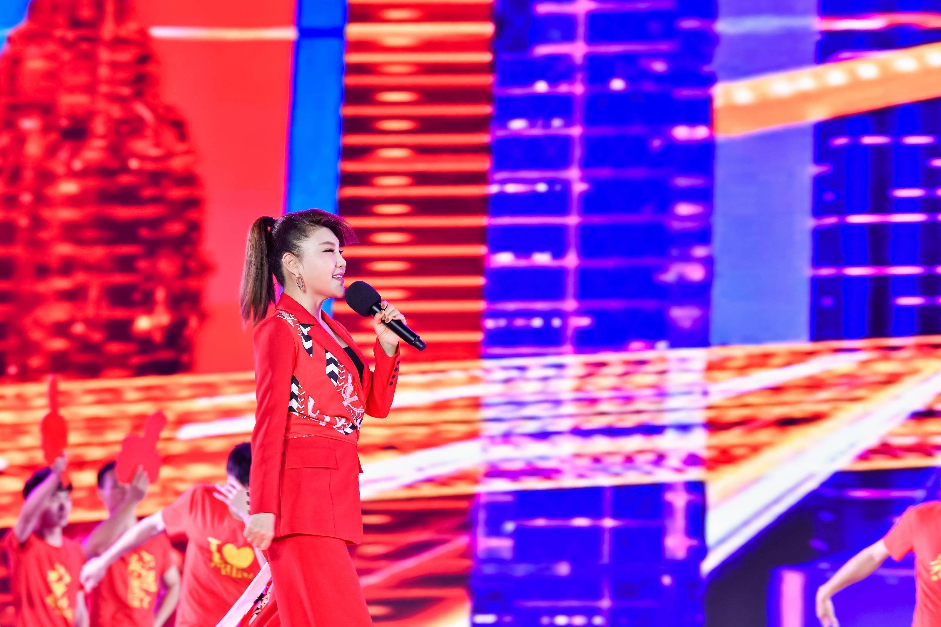 乌兰图雅放歌2021中国农民丰收节第四届中国农民电影节开幕式