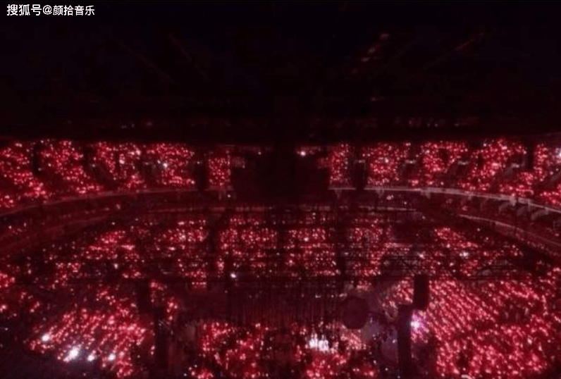 都能|歌手华晨宇一路歌唱自我，斩获许多荣誉，也获得一众歌迷跟随