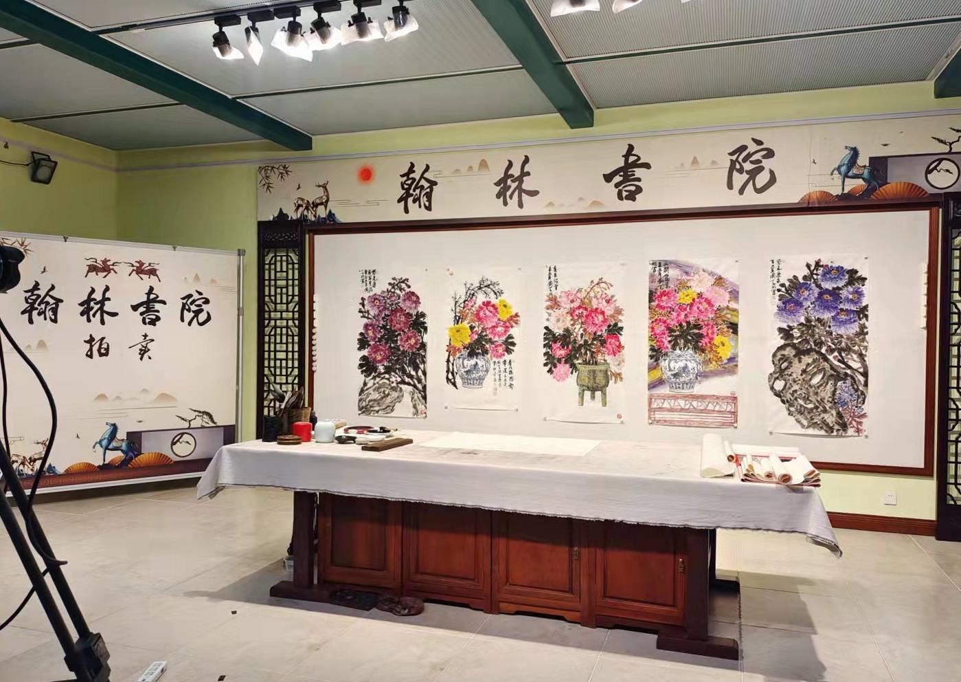 网络大主播频频翻车翰林院直播间展现新主播魅力