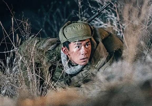 《長津湖》破多項記錄，易烊千璽主演票房超40億，這是一次流量和主旋律的雙贏 娛樂八卦吃瓜 第1张