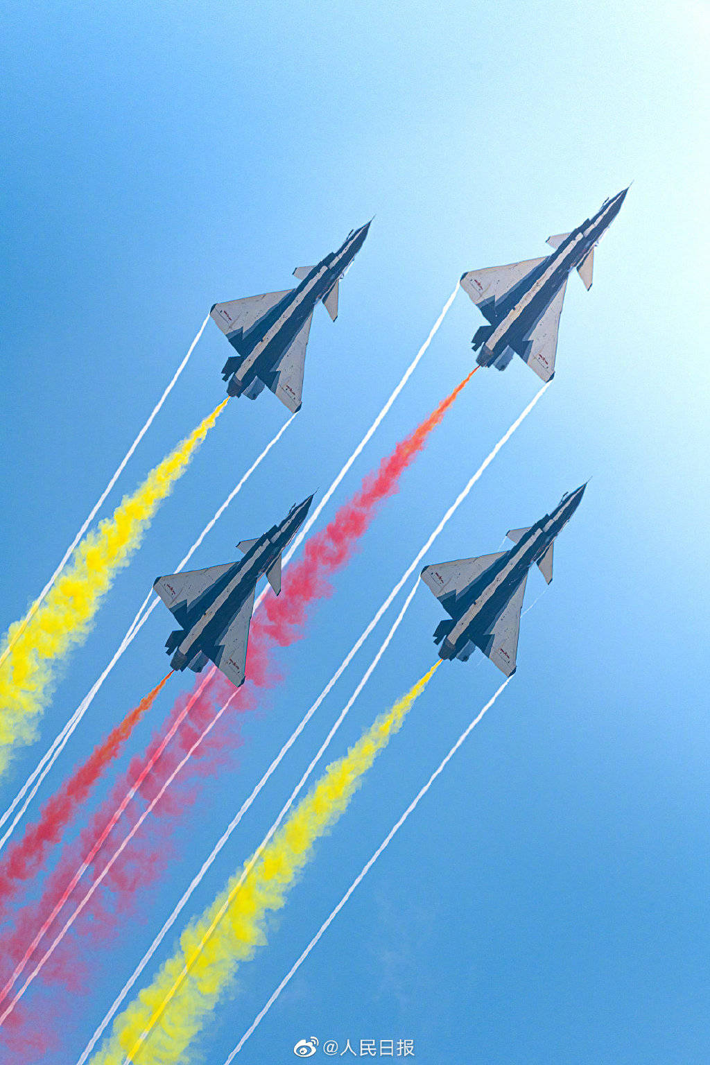 第13届中国航展闭幕 大饱眼福大长志气